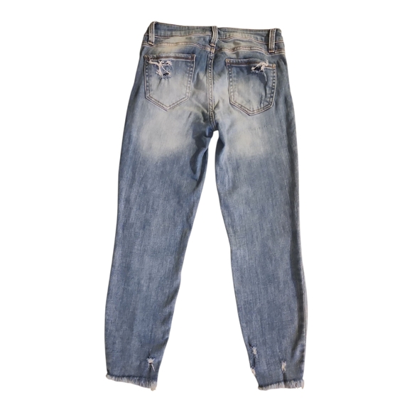 Cello Light Blue Distressed Cropped Ankle Jeans Size 7 - Picture 2 of 15